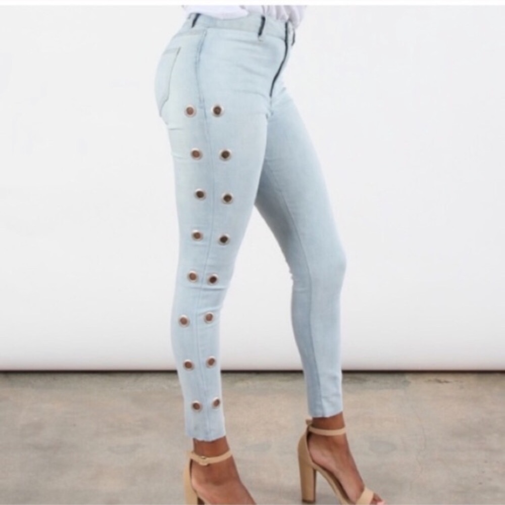 Boom Boom Jeans NWT Grommet Raw Hem Skinny Jeans